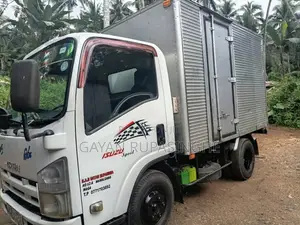 Isuzu NMR71 2009 Lorry (Used)