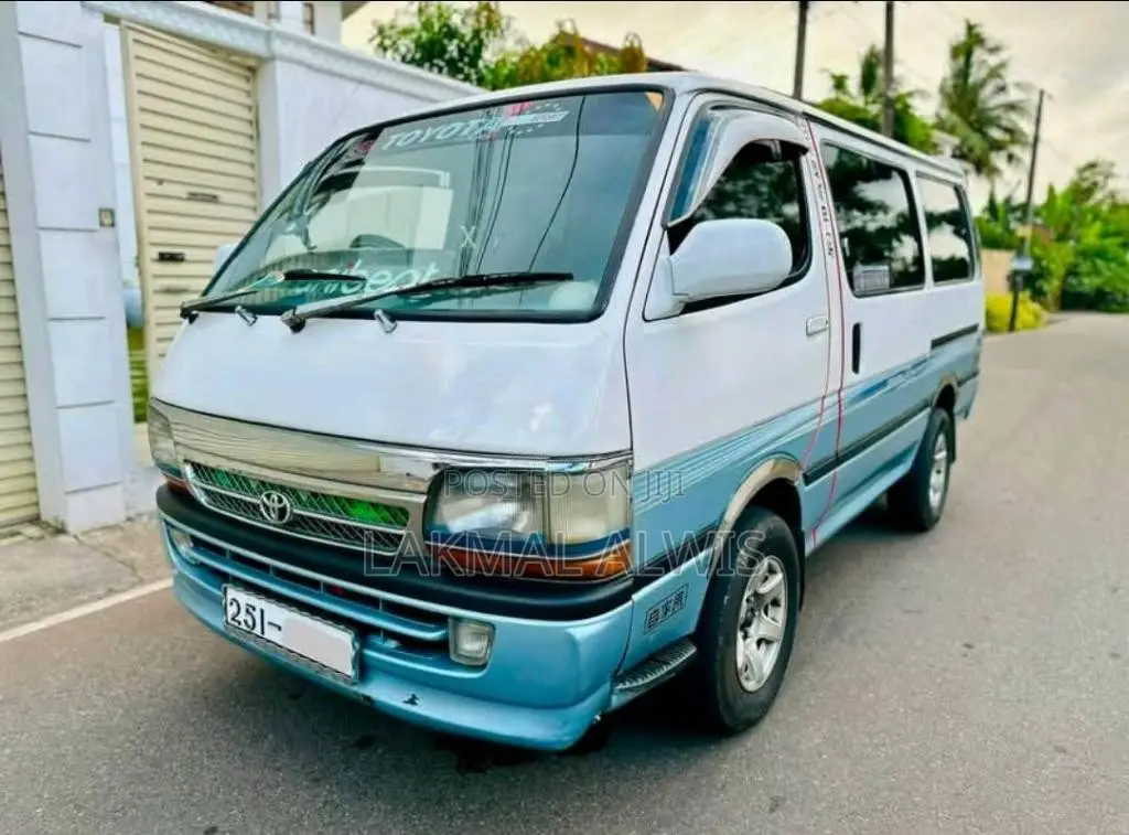 Toyota Hiace Dolphin LH102 1993 Van (Used)