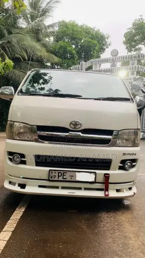 Toyota KDH TRH200GL 2008 Van (Used)