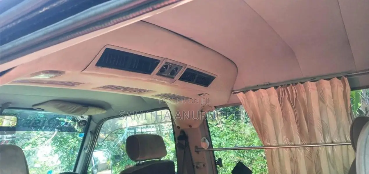 Nissan Caravan 1996 Van (Used)