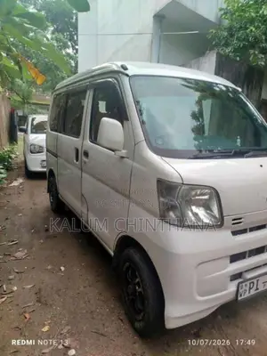Daihatsu Hijet 2014 Van (Used)