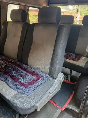 Nissan Nissan 1992 Van (Used)