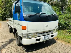 Toyota Dyna 1994 Lorry (Used)