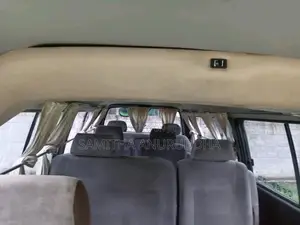 Nissan Caravan 1996 Van (Used)
