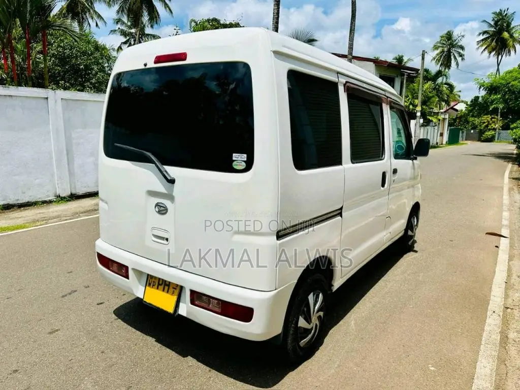 Daihatsu Hijet 2014 Van (Used)