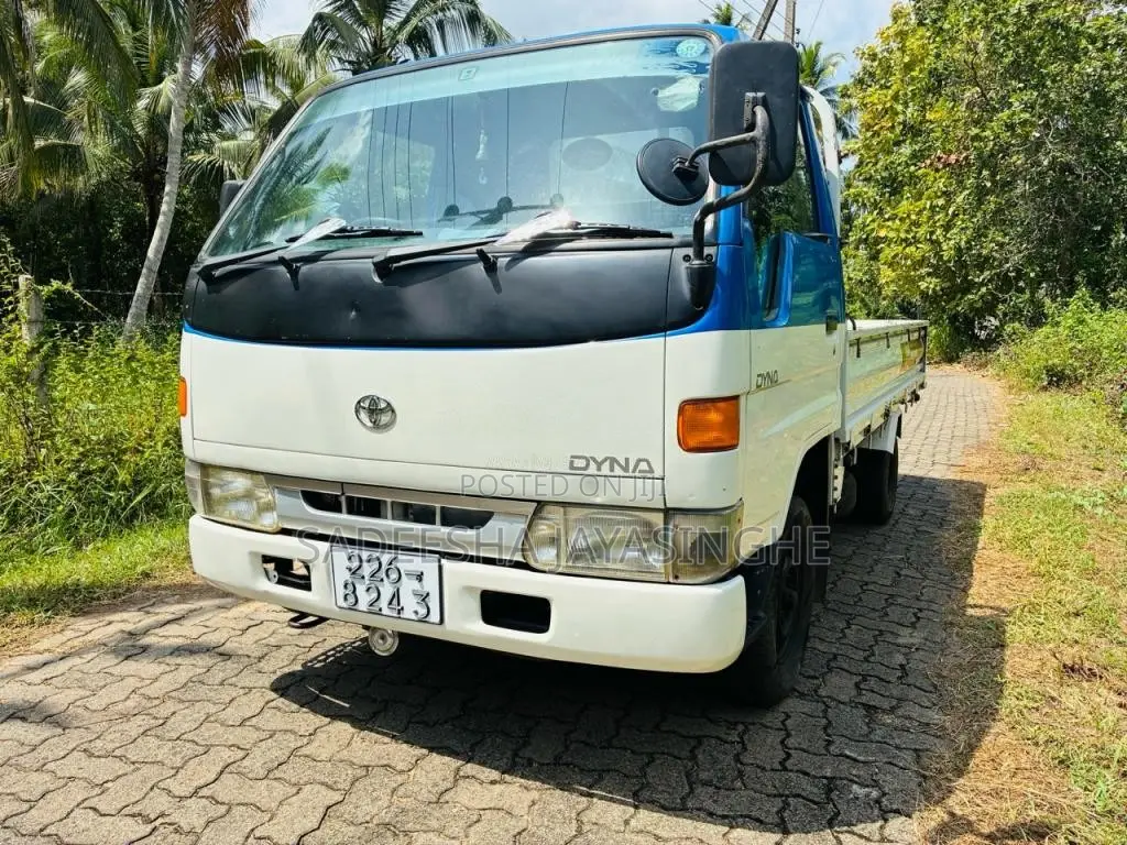 Toyota Dyna 1994 Lorry (Used)