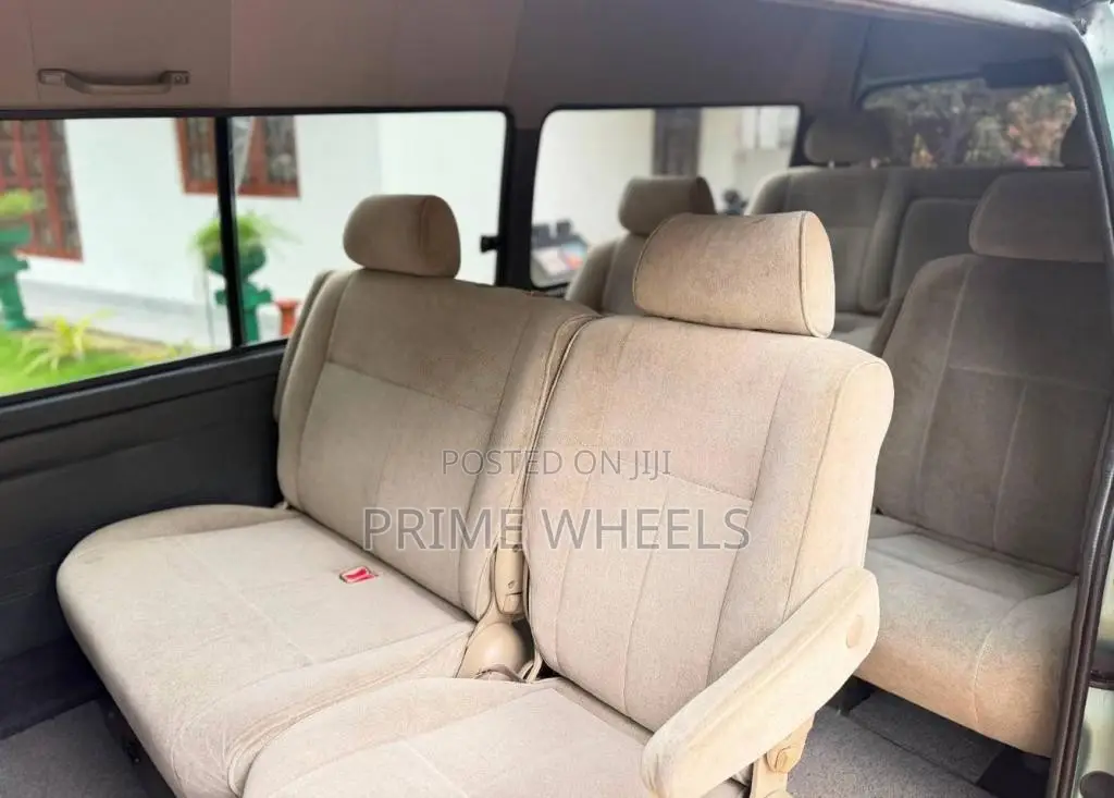 Toyota Hiace Dolphin Super Long 2002 Van (Used)