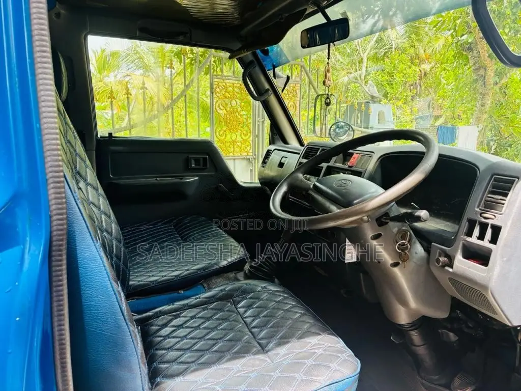 Toyota Dyna 1994 Lorry (Used)