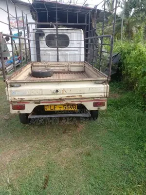 Tata Dimo Batta 2008 Lorry (Used)