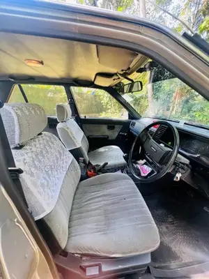 Nissan HB12 1988 Van (Used)