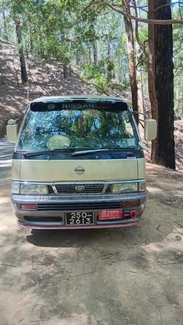 Nissan Caravan 1993 Van (Used)