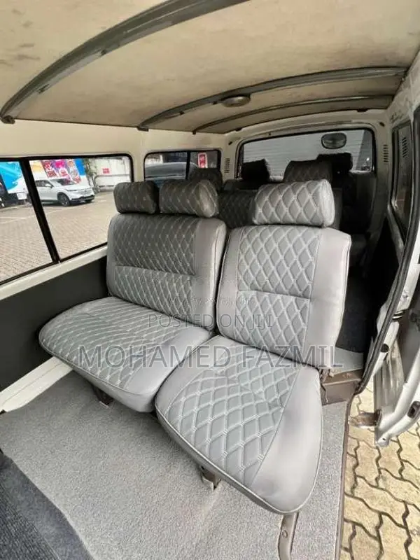 Toyota HIACE 1992 Van (Used)