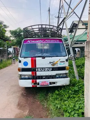 Isuzu NKR 250 1996 Lorry (Used)