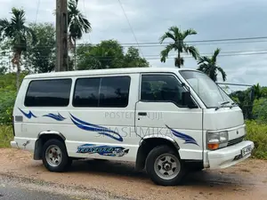 Toyota Shell 1994 Van (Used)