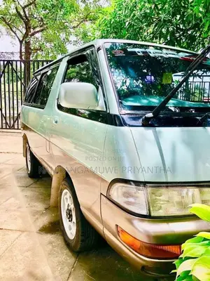 Toyota Lotto 1993 Van (Used)