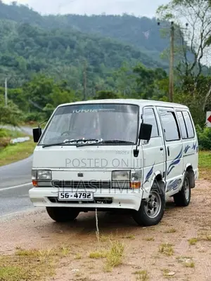 Toyota Shell 1994 Van (Used)