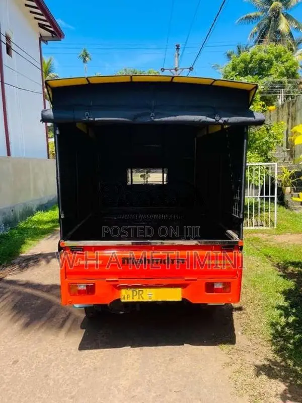 Mahindra Maxximo 2011 Lorry (Used)