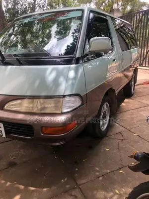 Toyota Lotto 1993 Van (Used)