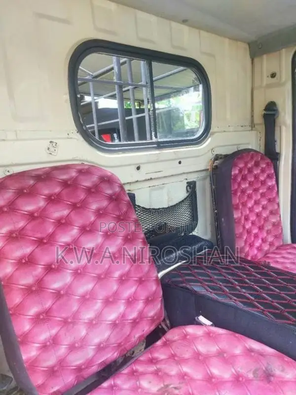 Tata Dimo Batta 2011 Lorry (Used)