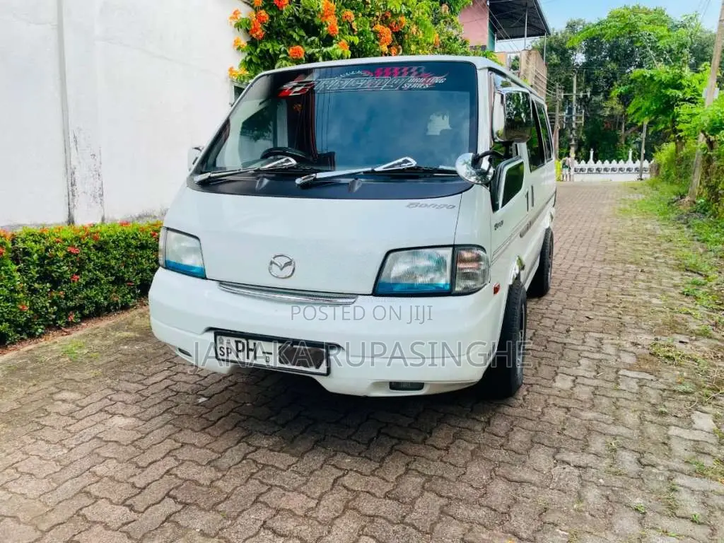 Mazda Bongo Lion Face 2015 Van (Used)