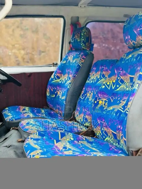 Toyota Shell 1994 Van (Used)