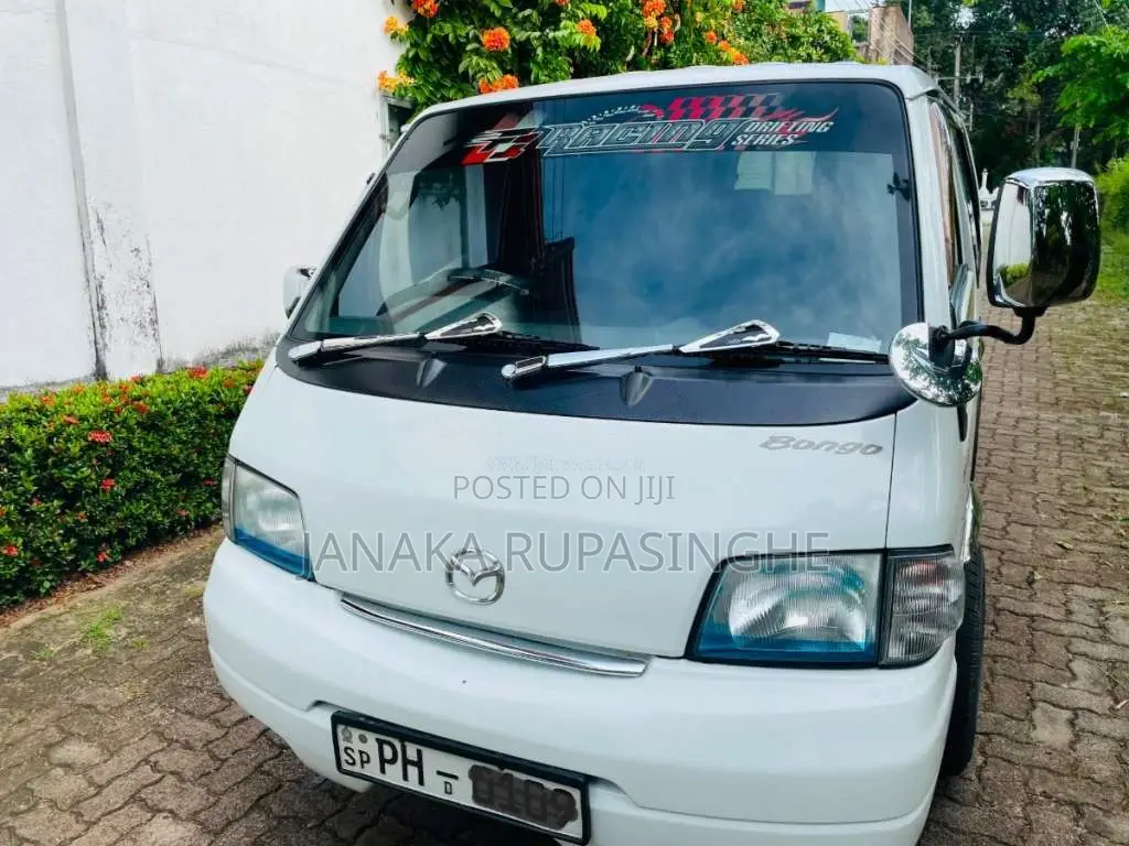 Mazda Bongo Lion Face 2015 Van (Used)