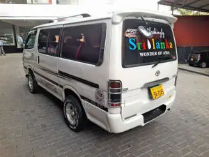 Toyota Dolphin 1990 Van (Used)