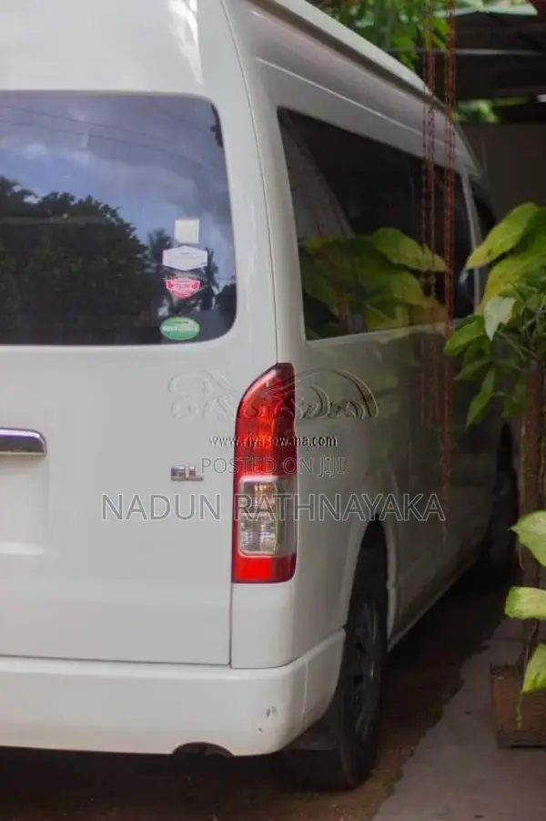 Toyota KDH Highroof 2015 Van (Used)