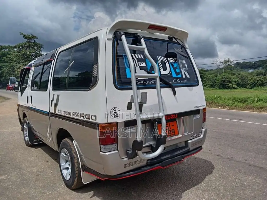 Isuzu Fargo 1997 Van (Used)