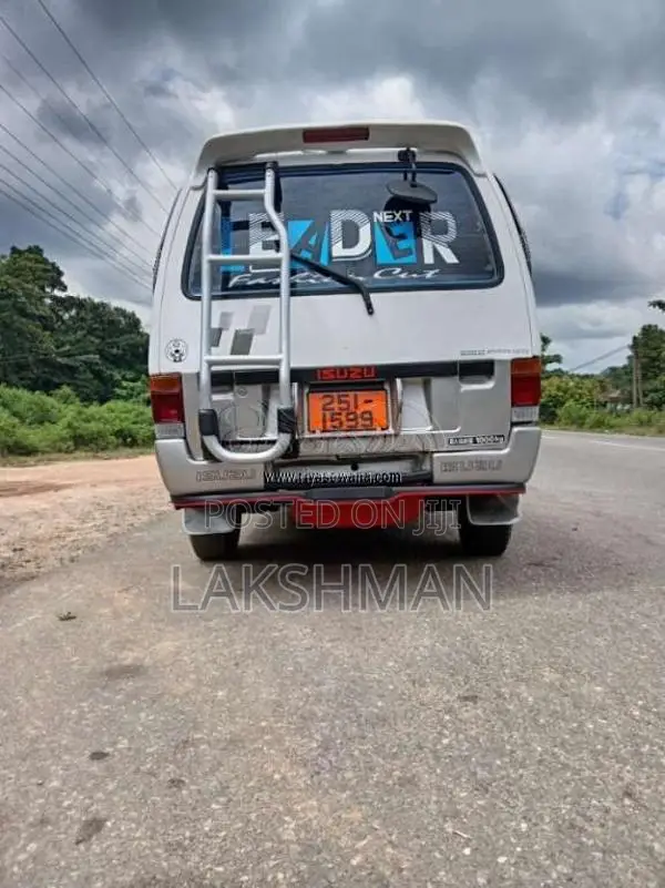 Isuzu Fargo 1997 Van (Used)