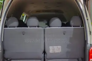 Toyota KDH Highroof 2015 Van (Used)