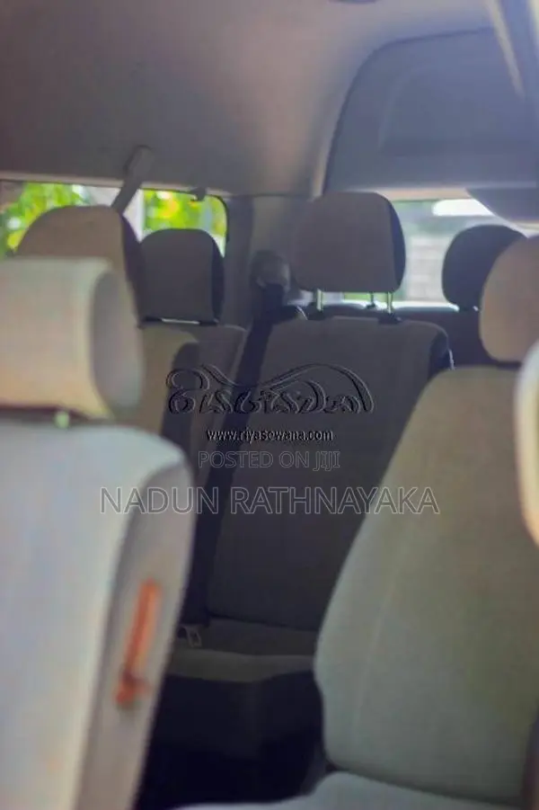 Toyota KDH Highroof 2015 Van (Used)