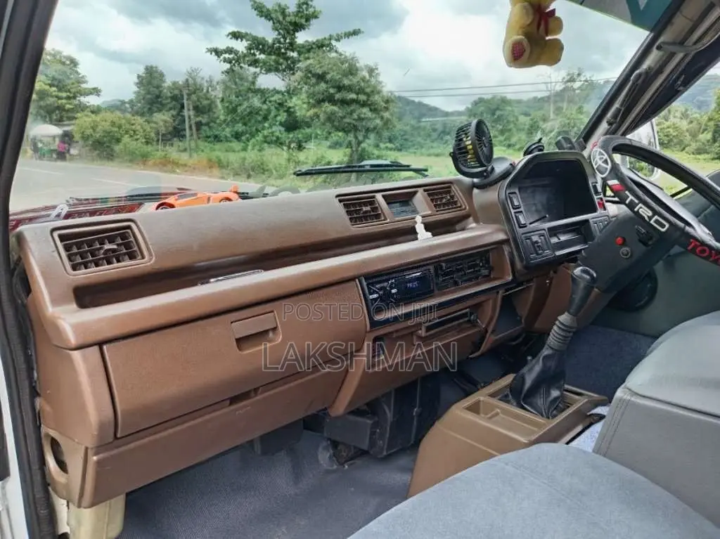 Isuzu Fargo 1997 Van (Used)