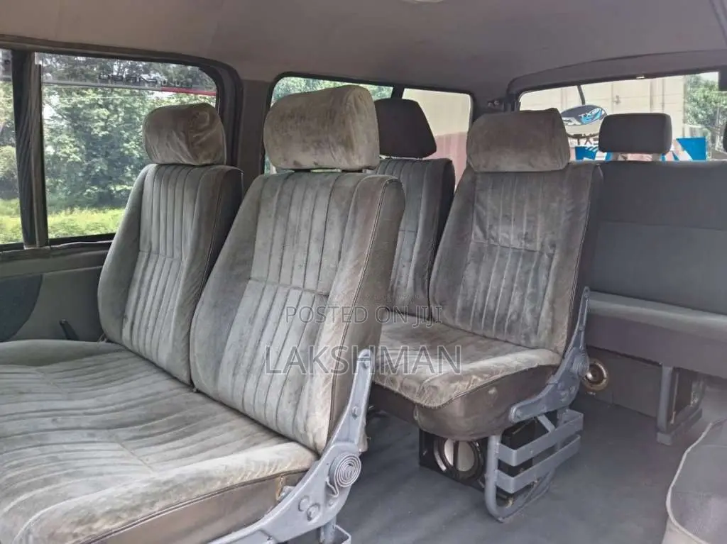 Isuzu Fargo 1997 Van (Used)