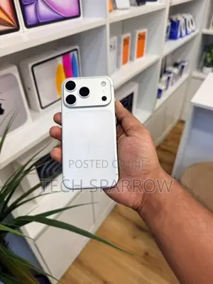 Apple iPhone 17 Pro 256GB Sim version (Used)