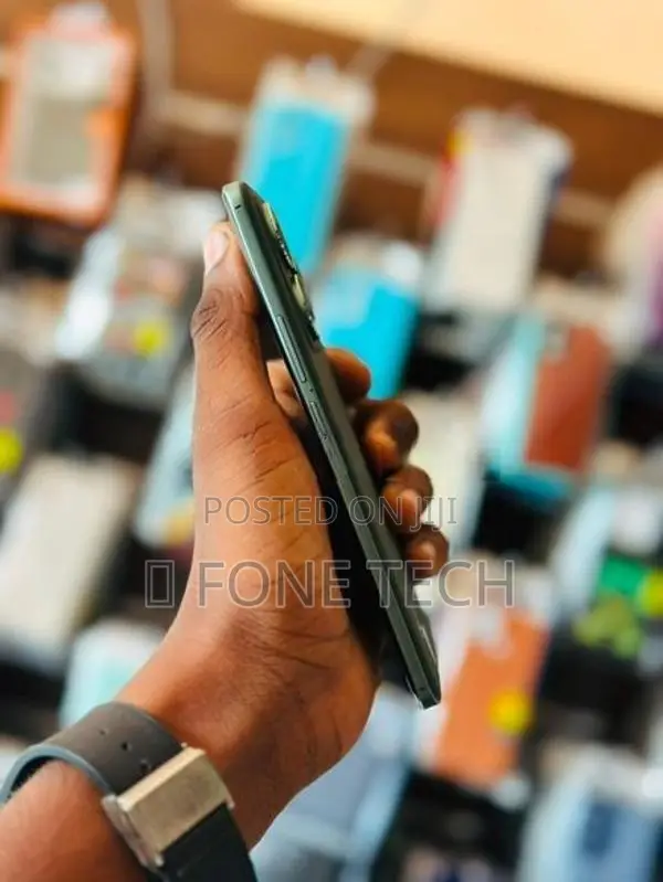 Realme 15 8/256GB (Used)