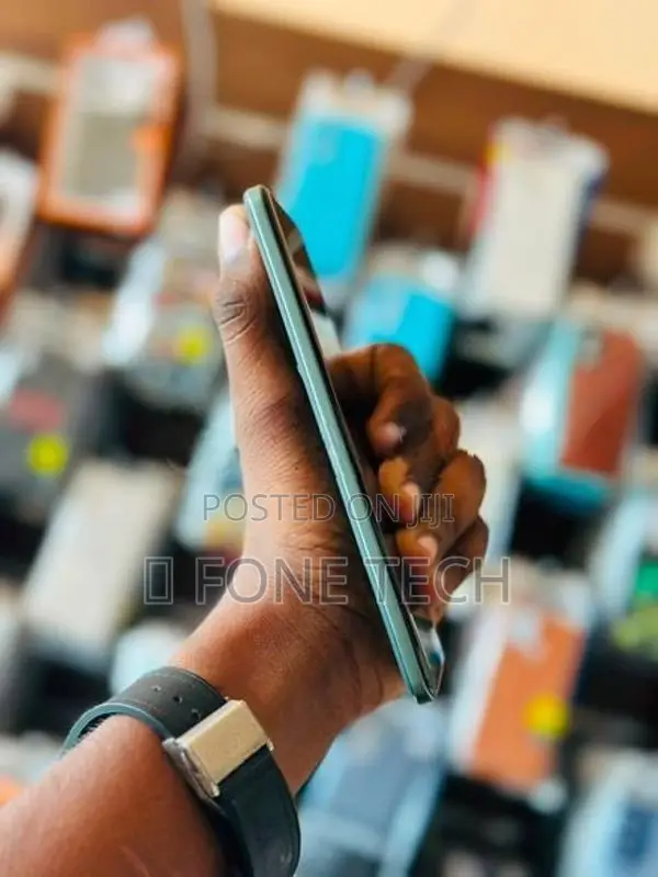 Realme 15 8/256GB (Used)