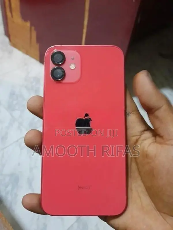 Apple iPhone 12 (Used)