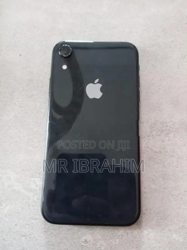 Apple iPhone XR (Used)