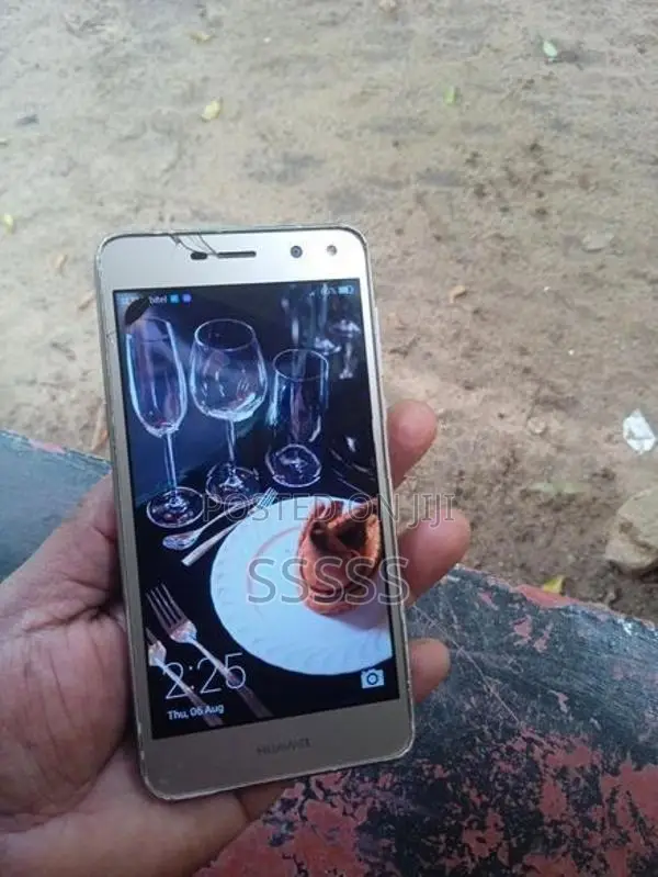 Huawei Y5 2gb 16gb (Used)