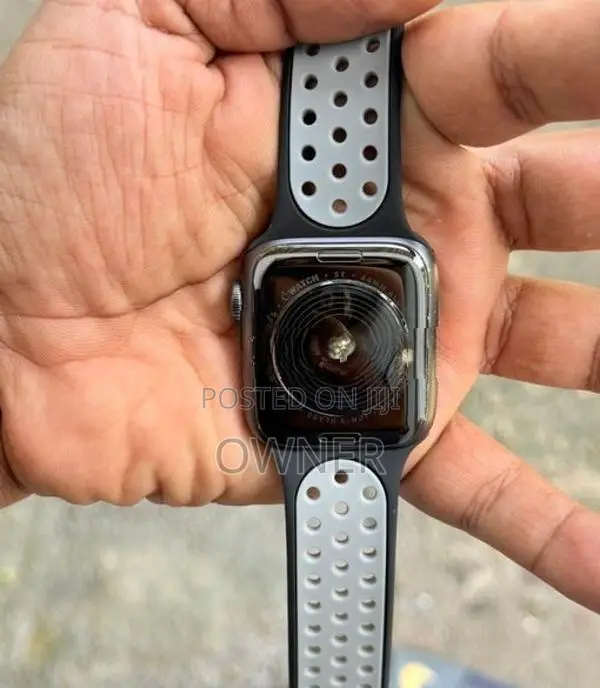 Apple Watch SE