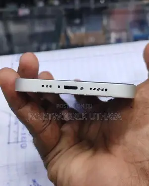 Apple iPhone 13 256GB (Used)