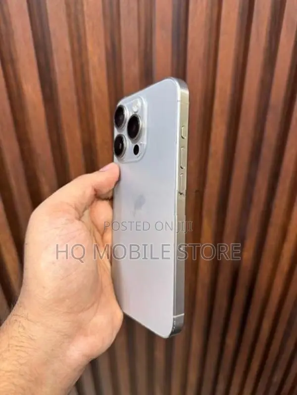 Apple iPhone 15 Pro (Used)