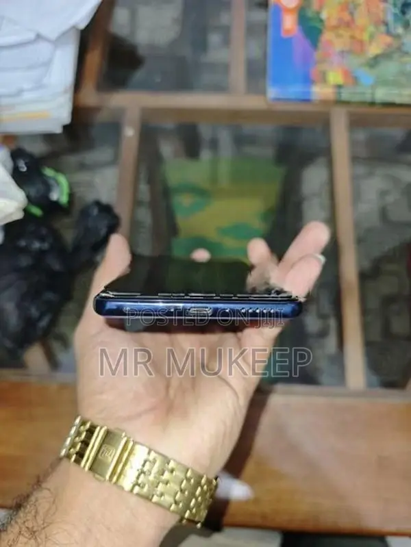 Vivo V50 256GB (Used)