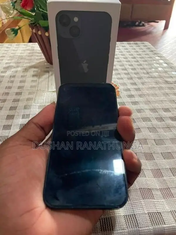 Apple iPhone 13 (Used)