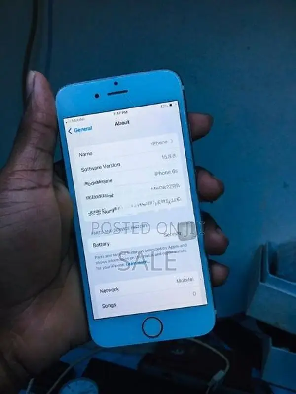 Apple iPhone 6S (Used)