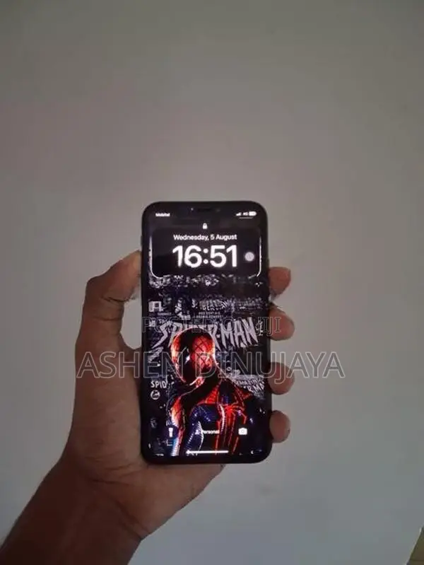 Apple iPhone XS (Used)