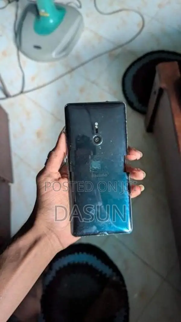 Sony Xperia XZ3 64GB (Used)