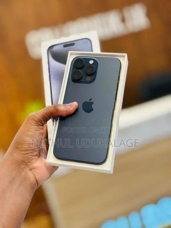 Apple iPhone 15 Pro Max 256GB|BLUE TITANIUM (Used)