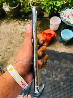 Apple iPhone XS Max (Used)